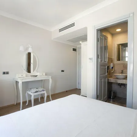 Triangulo 2* 알라카티