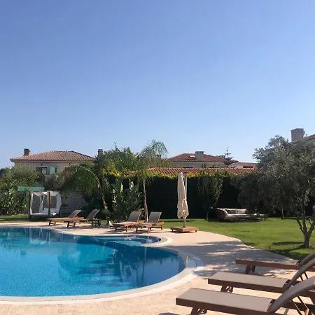 Triangulo 2* 알라카티