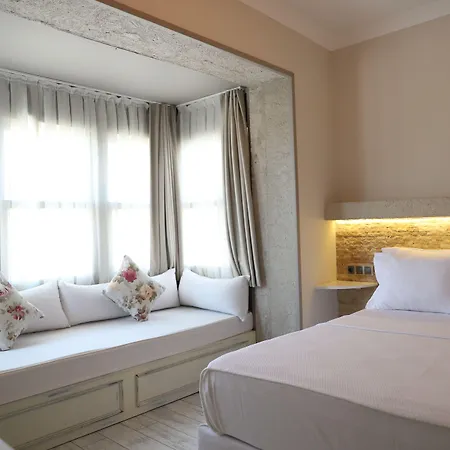 Triangulo Otel Alaçatı