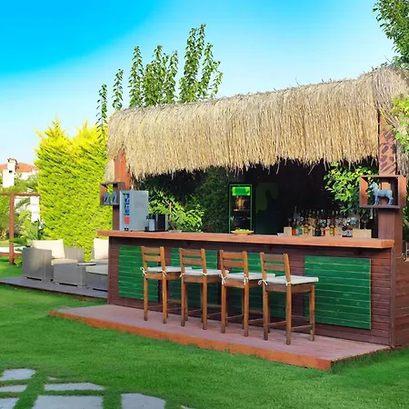 Triangulo Hotel Alaçatı