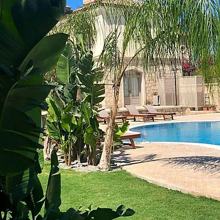 Triangulo Hotel 2*