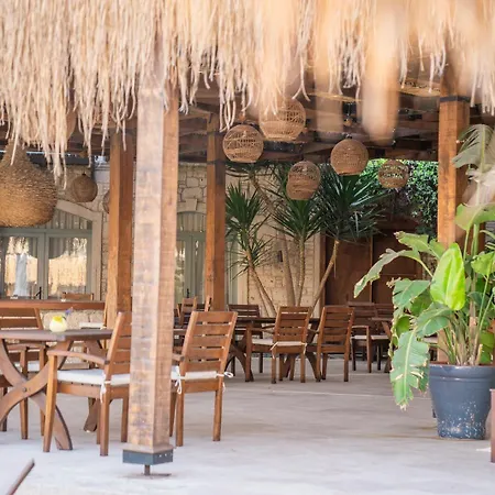 Triangulo Hotel Alaçatı
